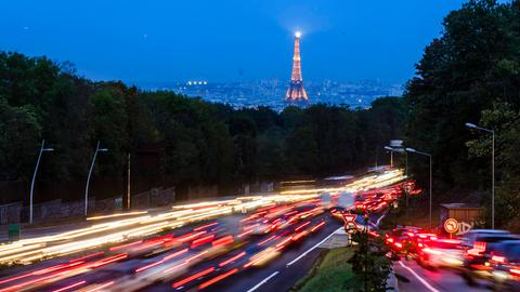 Autobahn vor Paris