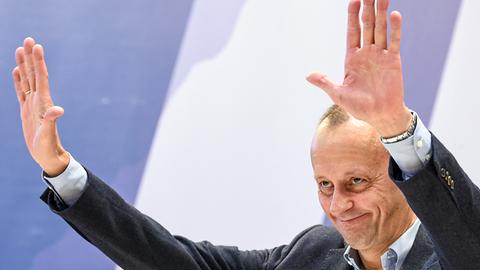Der frühere Bundestags-Fraktionsvorsitzende der CDU/CSU, Friedrich Merz (CDU), spricht beim 48. Landestag der Jungen Union (JU) Baden-Württemberg