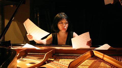 Aki Takase
