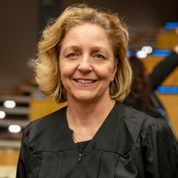Angelika Nußberger über Menschenwürde, Freiheit und Gleichheit Angelika Nußberger über Menschenwürde, Freiheit und Gleichheit
