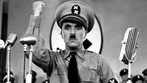 Charlie Chaplin in dem Film "The Great Dictator"