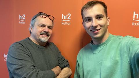 Der Jazz-Posaunist Jona Heckmann zu Besuch bei Alf Haubitz (li.) im hr2-Studio