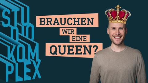 Dem lachenden jungen Host wurde mit Hilfe einer Computergrafik eine Krone aufgesetzt