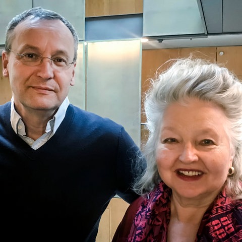 Moderator Knut Elstermann mit Hanna Schygulla