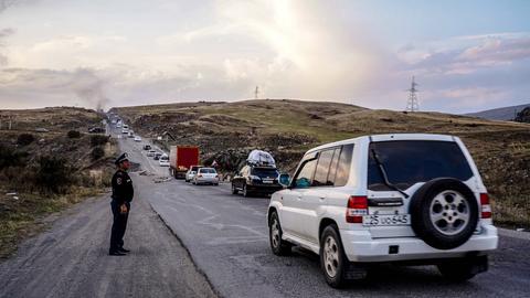 Flüchtlingstreck aus Bergkarabach im September 2023