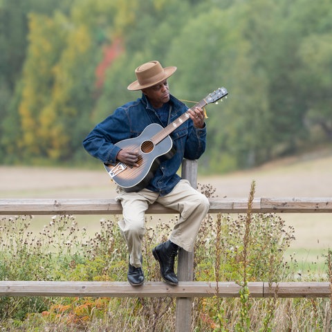 Eric Bibb