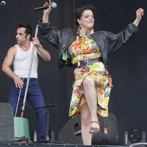 Marta Miranda mit ihrer Band Oquestrada 