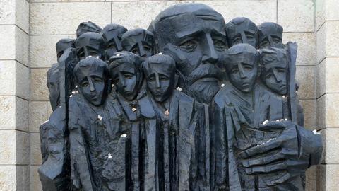 Denkmal für Janusz Korczak in Yad Vashem, Israel