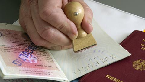 Pass mit ungültiger Aufenthaltserlaubnis