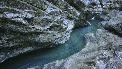 Schlucht in den Pyrenäen