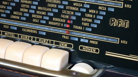 Senderskala eines Radios