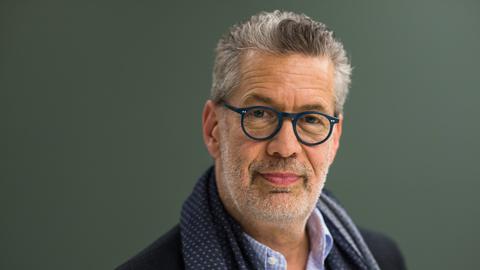 Journalist und Autor  Richard C. Schneider