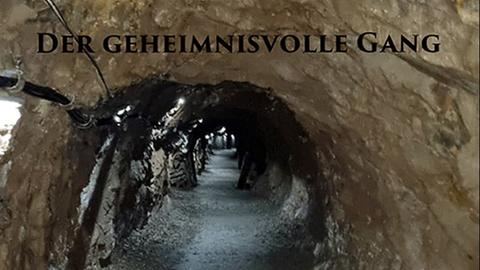 Gang in einem Felsen
