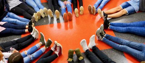 Startfoto Klasse 10 Mittelpunktschule