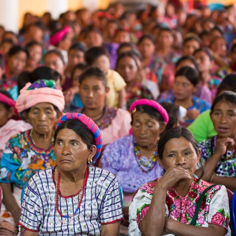 Versammlung von Maya-Frauen