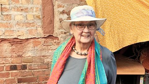 Monika Steinkopf kennt alle Stadtschreiber von Bergen-Enkheim