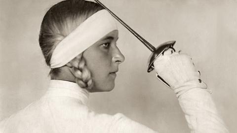 Nini und Carry Hess: Helene Mayer, 1928