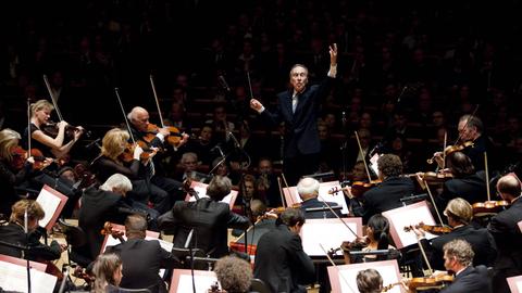 Claudio Abbado dirigiert das Lucerne Festival Orchestra, 2010.