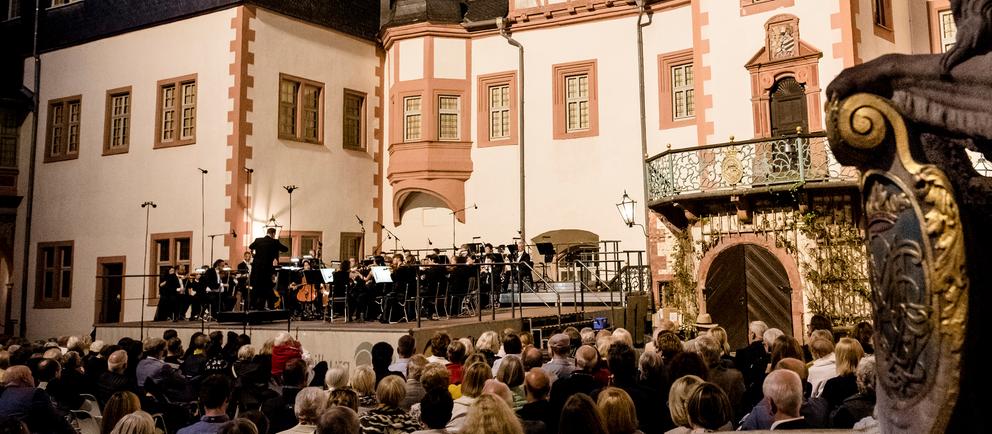 Beim Konzert am 3. August 2019 im Renaissancehof des Weilburger Schlosses.