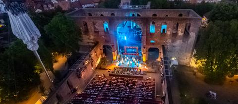 Stiftsruine während der Bad Hersfelder Festspiele 