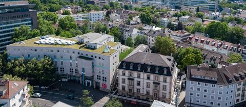 Luftbild des Hauptgebäudes der HfMDK in der Eschersheimer Landstraße